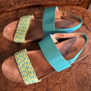 Munro Pisces Sandals Teal Green